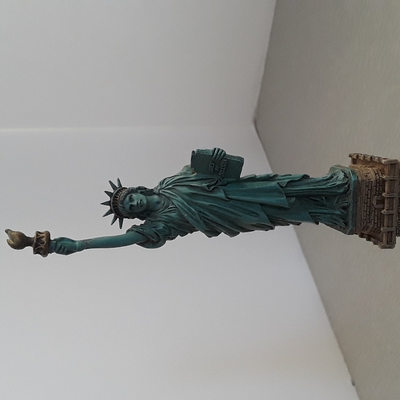 Great Lighthouses of The World, The Statue Of Liberty - Picture 2 of 7